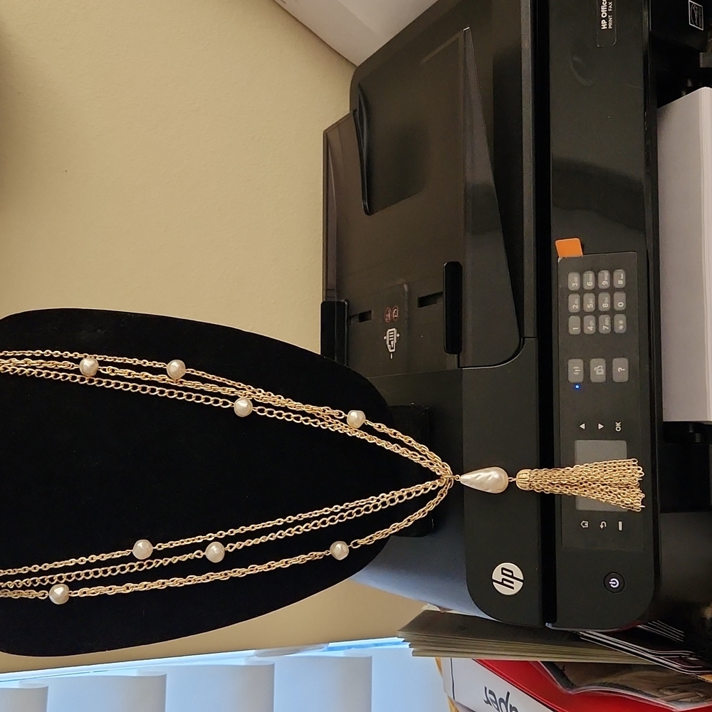 Pearl with tassel necklace - Picture 1 of 3